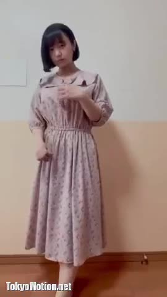 スマホ個人撮影 どゆこと！？ 「秘穴をお使いください…」と全裸になり土下座する黒髪×巨乳娘！ 1