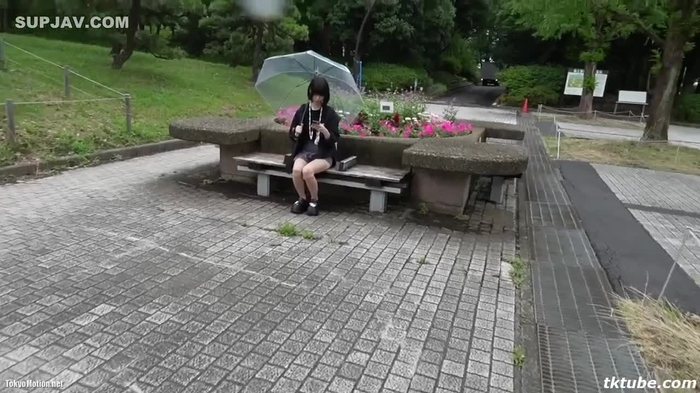 スマホ個人撮影 焼肉店員のイマドキ娘(22)と公園散歩→「ひどい…」無許可中出しに不機嫌。。