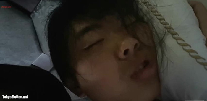 passed out asian sister lick