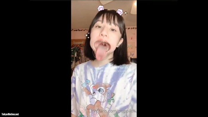 スマホ個人撮影 何かすげぇwマウスピースでお口を拡張した激カワ娘の疑似フェラ自撮り☆