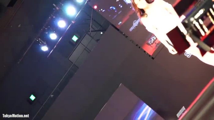 メ〇スーパーカーモータショーNO.4！美人なコンパニオンばかりなのでとてもいいです！
