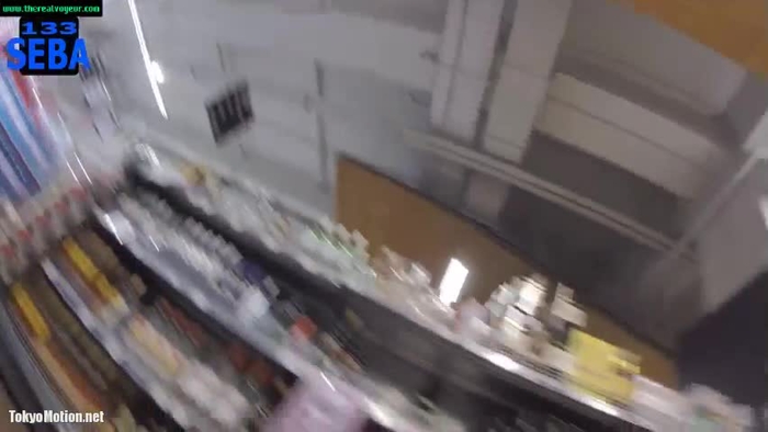 Upskirt パンチラ 32