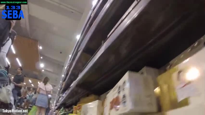Upskirt パンチラ 28