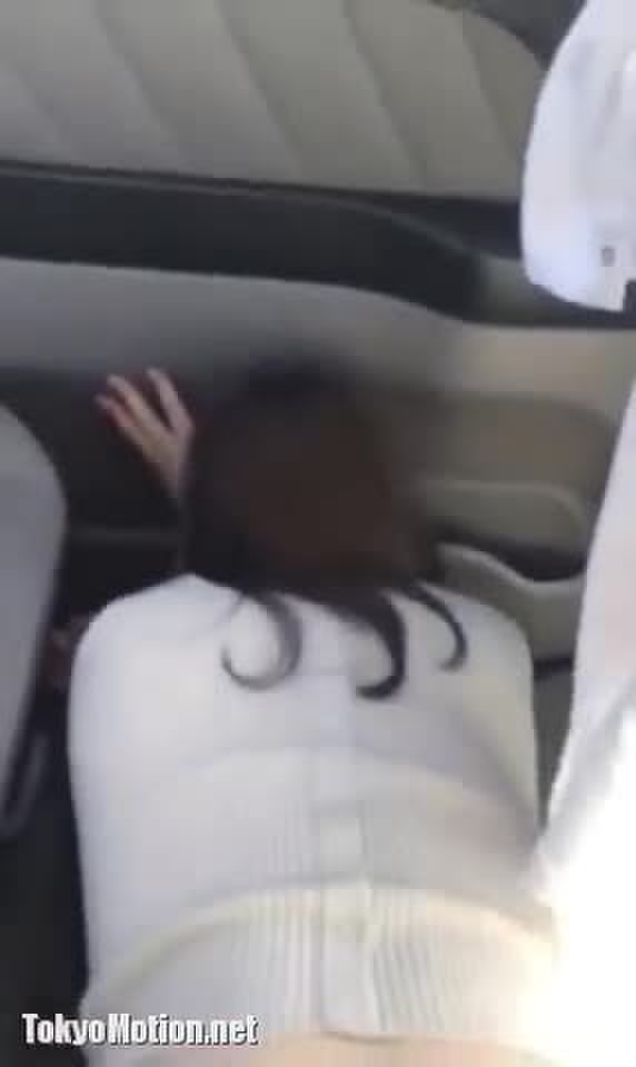 イく時はごめんなさいと言うぽちゃ素人車内バックハメ