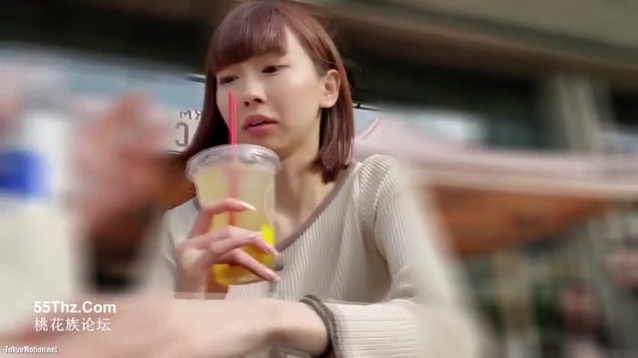 スマホ個人撮影 お洒落系のスレンダーJDとカフェデート→パイパンまんこに中出し！
