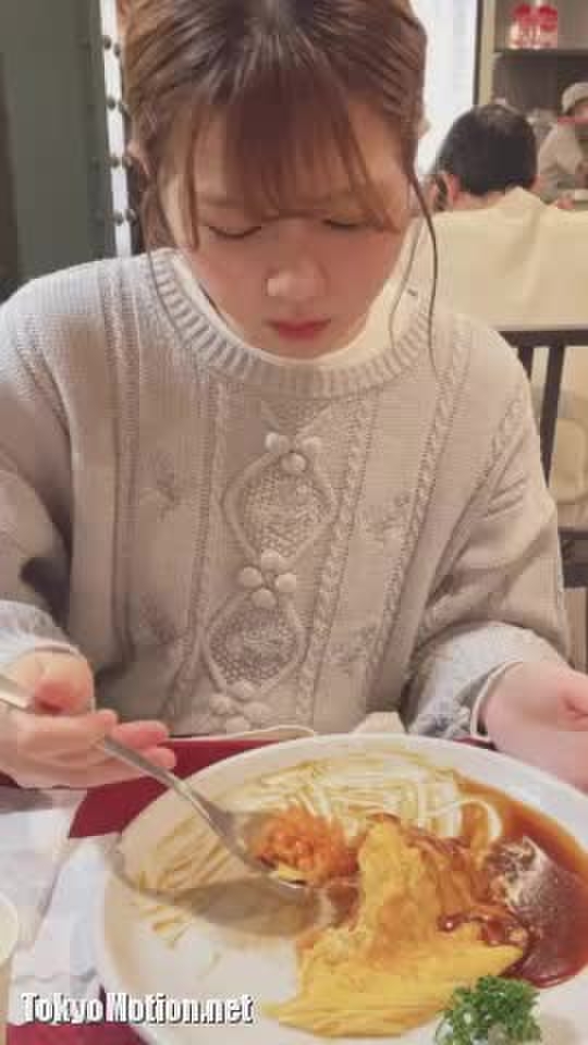 スマホ個人撮影 玉舐めもしてくれるJD彼女の宅フェラや顔射ぶっかけの流出動画！
