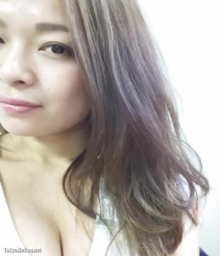 スマホ個人撮影 「ち○ぽ気持ちいぃ♡」看護師してるセフレを拘束調教＆バックでパコった動画、、(顔出し)