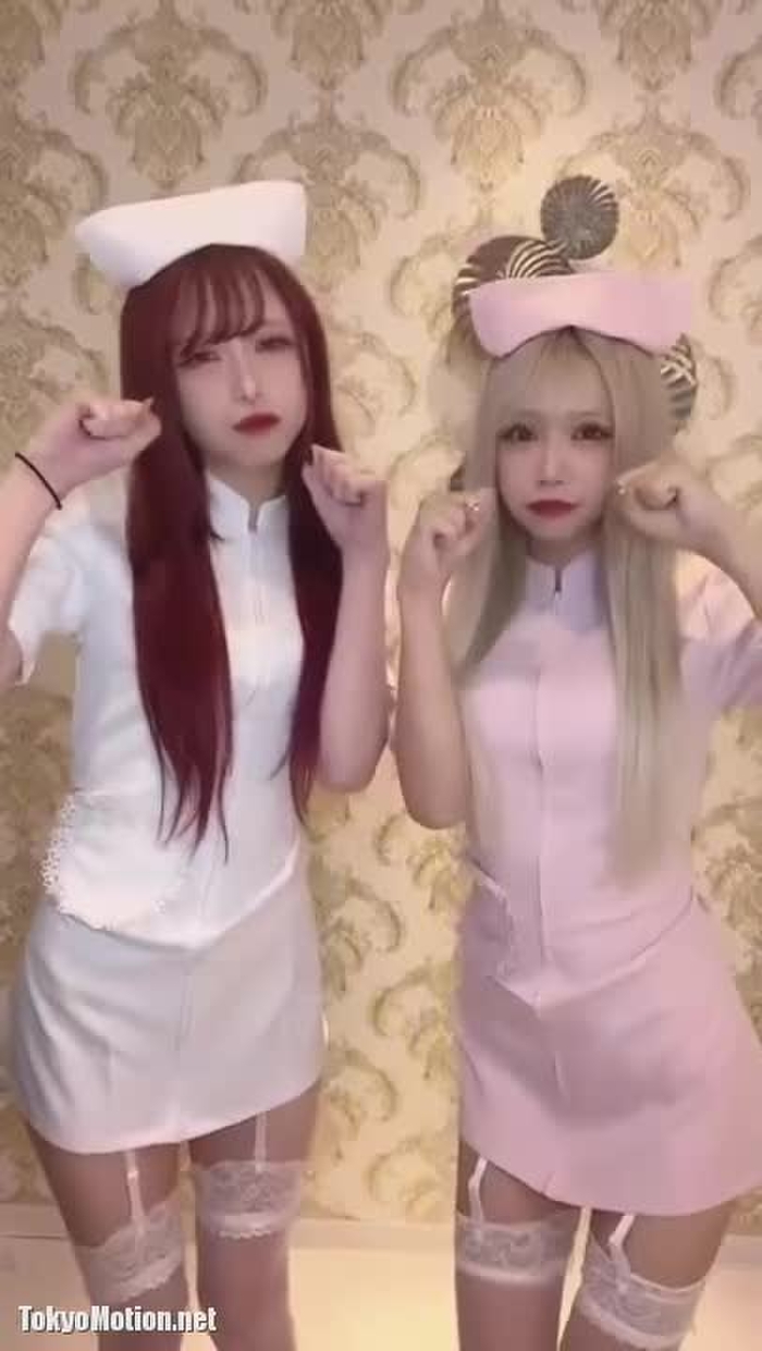 どっちに診てもらいたいですか？ #コスプレ【白豚(ゆうな)のりこT】