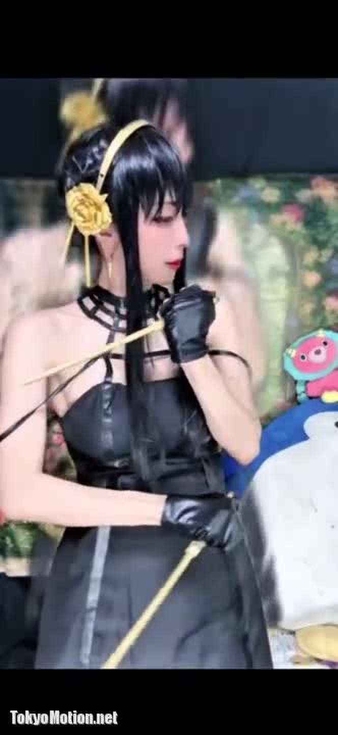 VOID 電子レンジ編集／流行りの逆再生動画をヨルさんでやってみた TikTok#コスプレ