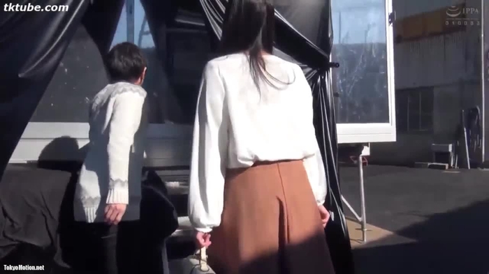 MMDC0001PC(さとみ 27歳 専業主婦 結婚3年目) 1