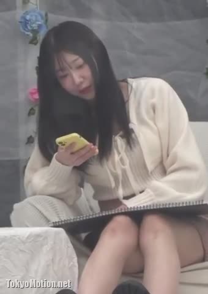 MMDC0049PC(ありさ 19歳 国際観光学部 1年生)