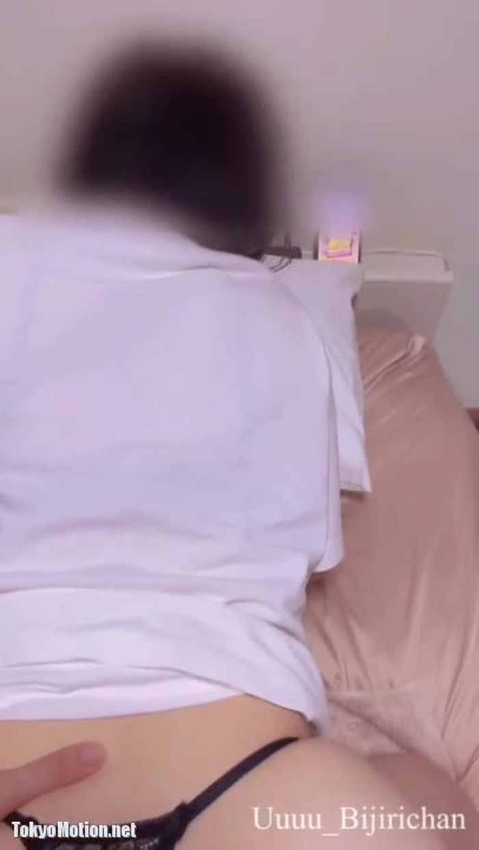 スマホ個人撮影 「気持ちいぃぃ！」出会い系男と通話させながら彼女をパコったらイキまくりww