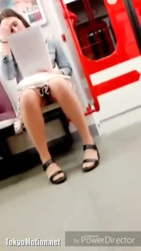 電車対面PC0043