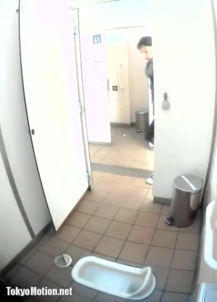 我慢限界放尿2