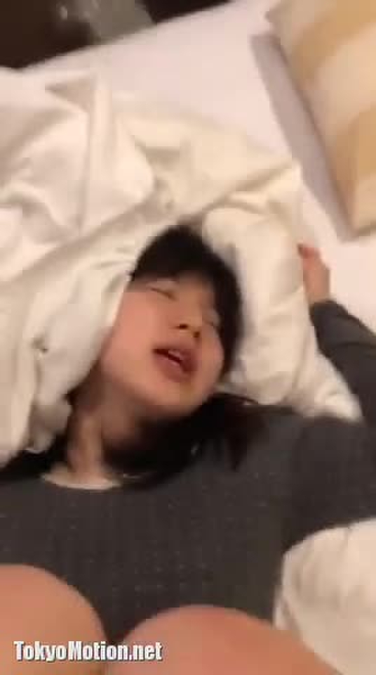 後輩の彼女とセックス2／3