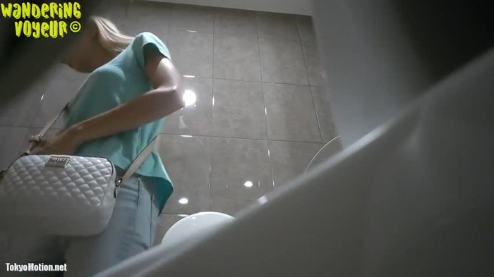 トイレの小便盗撮 #2 1