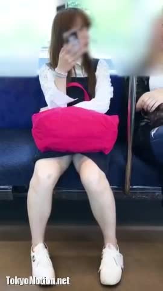 電車対面PC0215 1