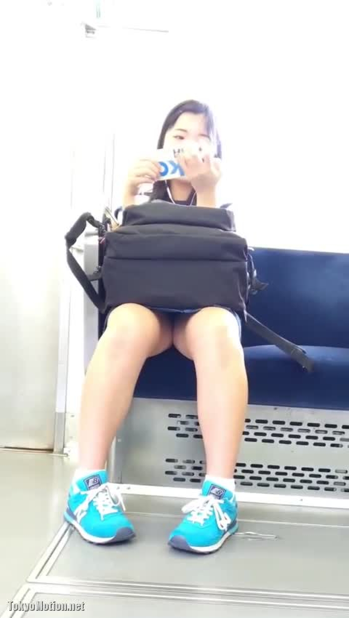 電車対面PC0225