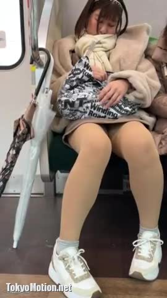 電車対面PC0297 1