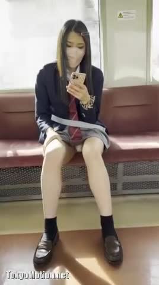 電車対面PC0294