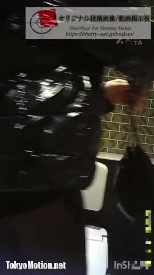 トイレ盗撮風