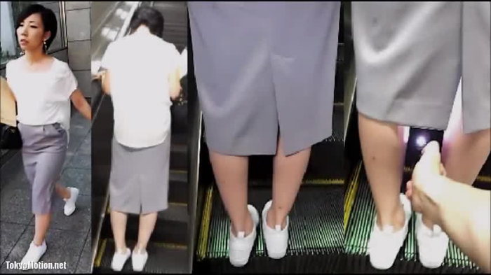エスカレーター逆さ 2