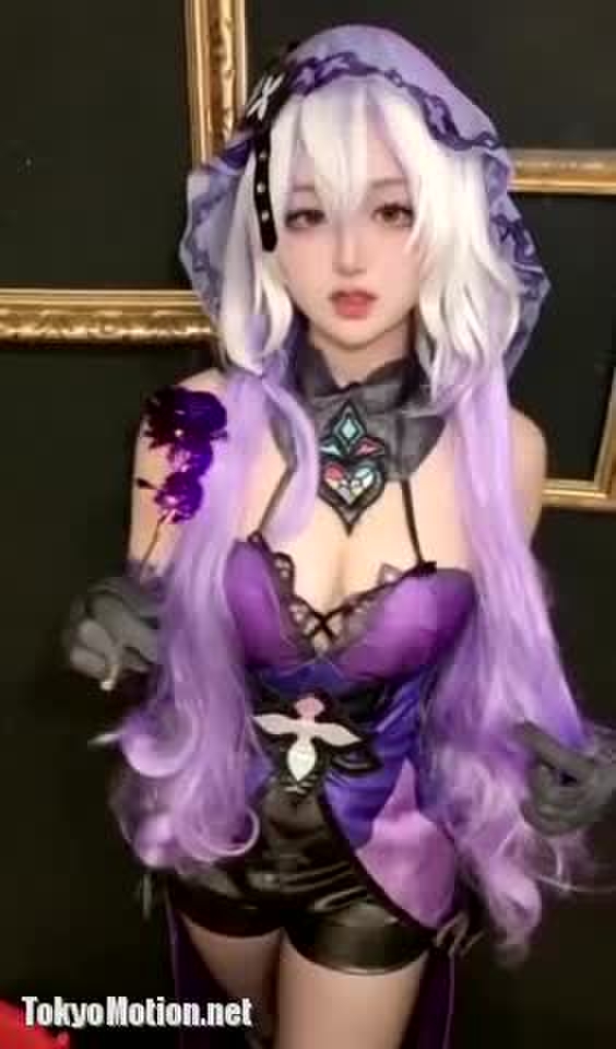 j kレイヤーブラックスワン おっぱい