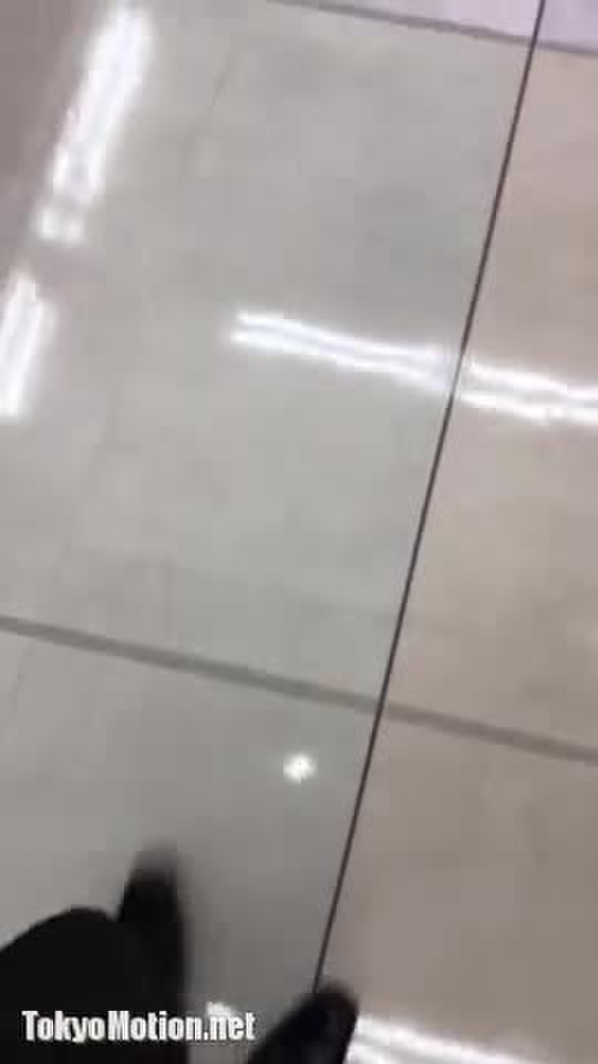 エスカレーター逆さ 4
