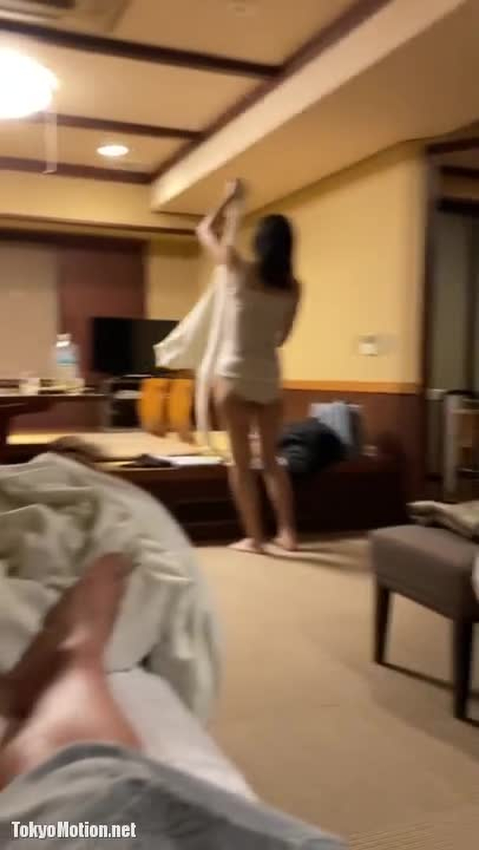 スマホ個人撮影 恥ずかしがってる感じがしおらしい♪デパガ彼女(27)の浴衣着替えを撮ってみたv